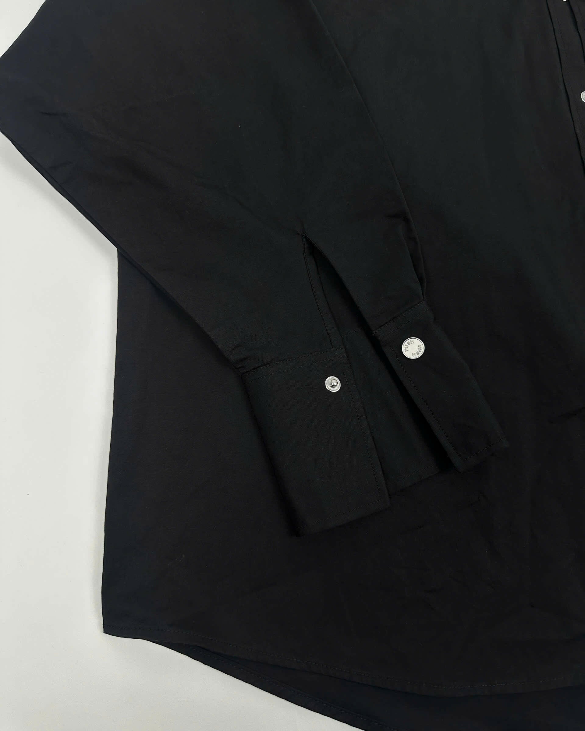 ZORA OVERSIZE SHIRT.