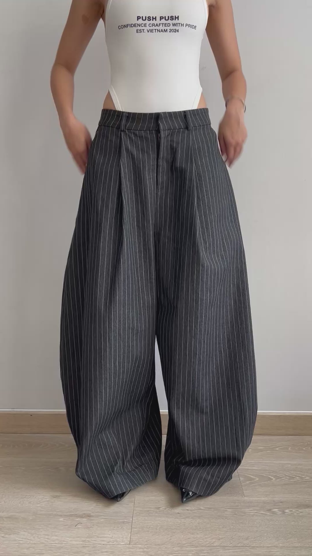 PP STRIPES PANTS - BLACK.