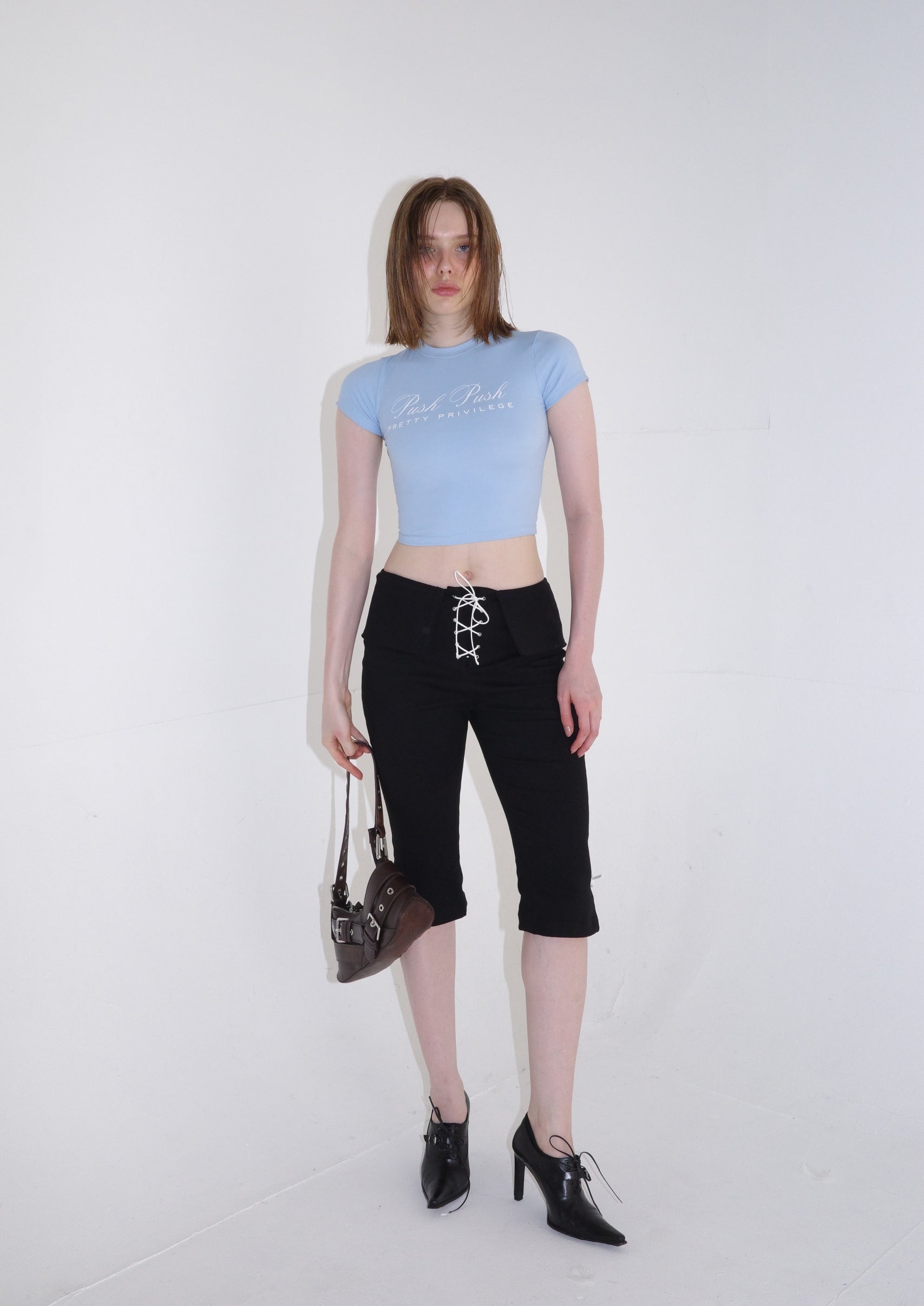 PRETTY PRIVILEGE TEE 02.