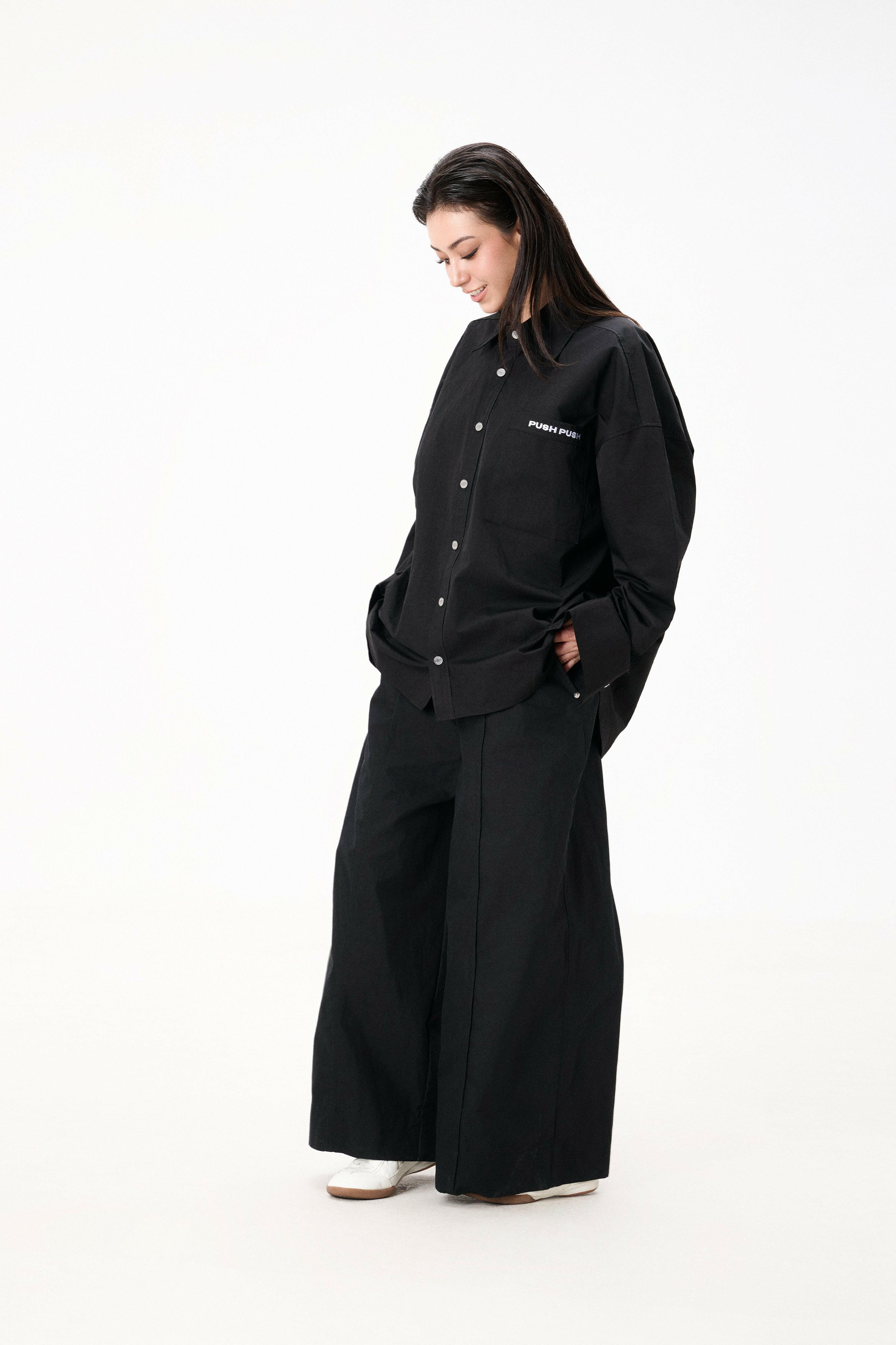 ZORA OVERSIZE SHIRT.