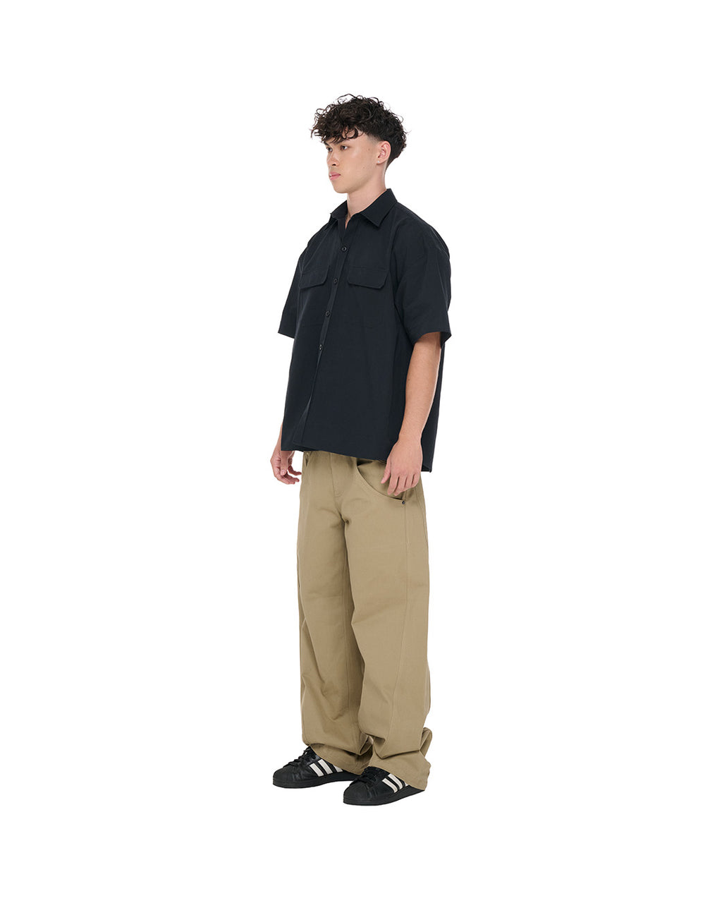 PP Buck Pants, Brown – side view on model
