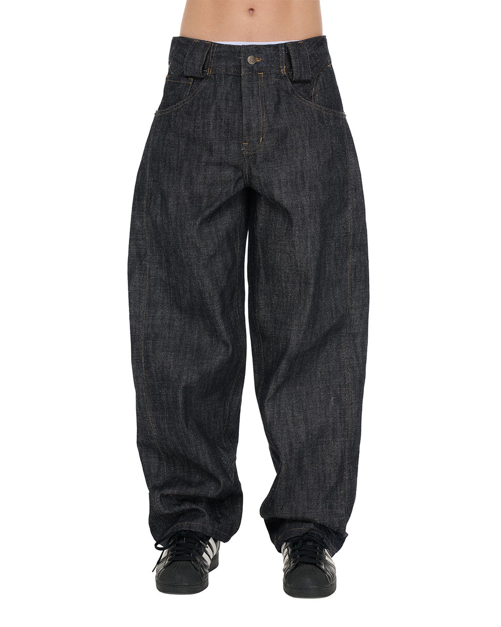 PP Gritty Selvedge Denim, Black – front view on model, lower body