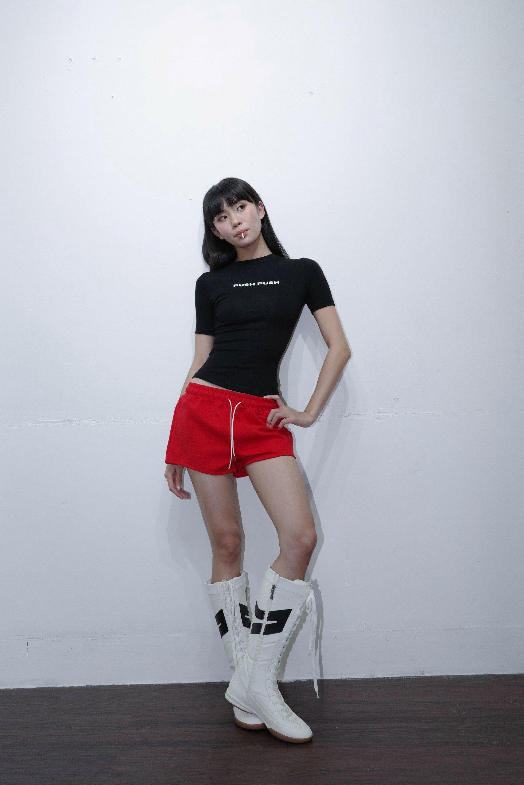 CELESTIAL T-SHIRT - BLACK.