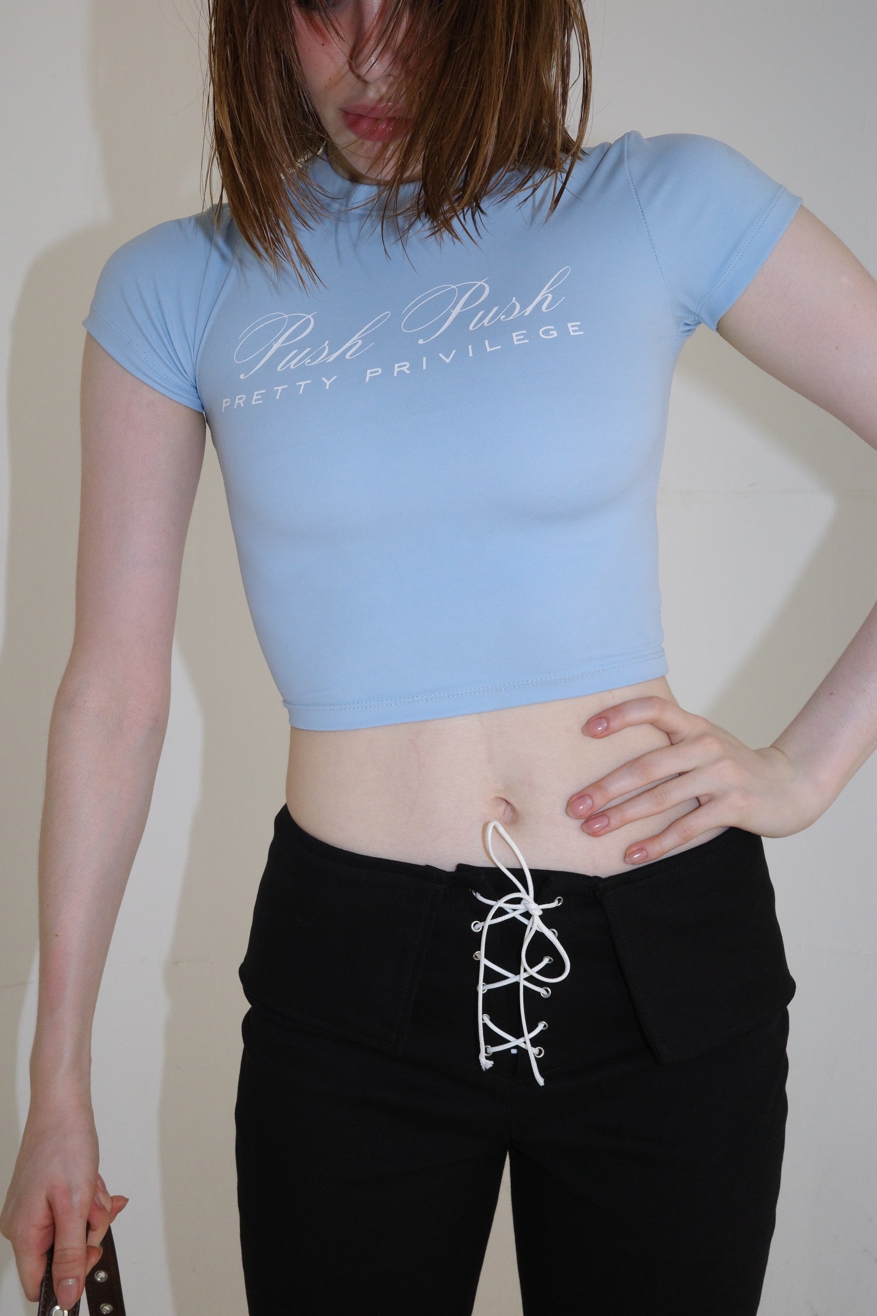 PRETTY PRIVILEGE TEE 02.