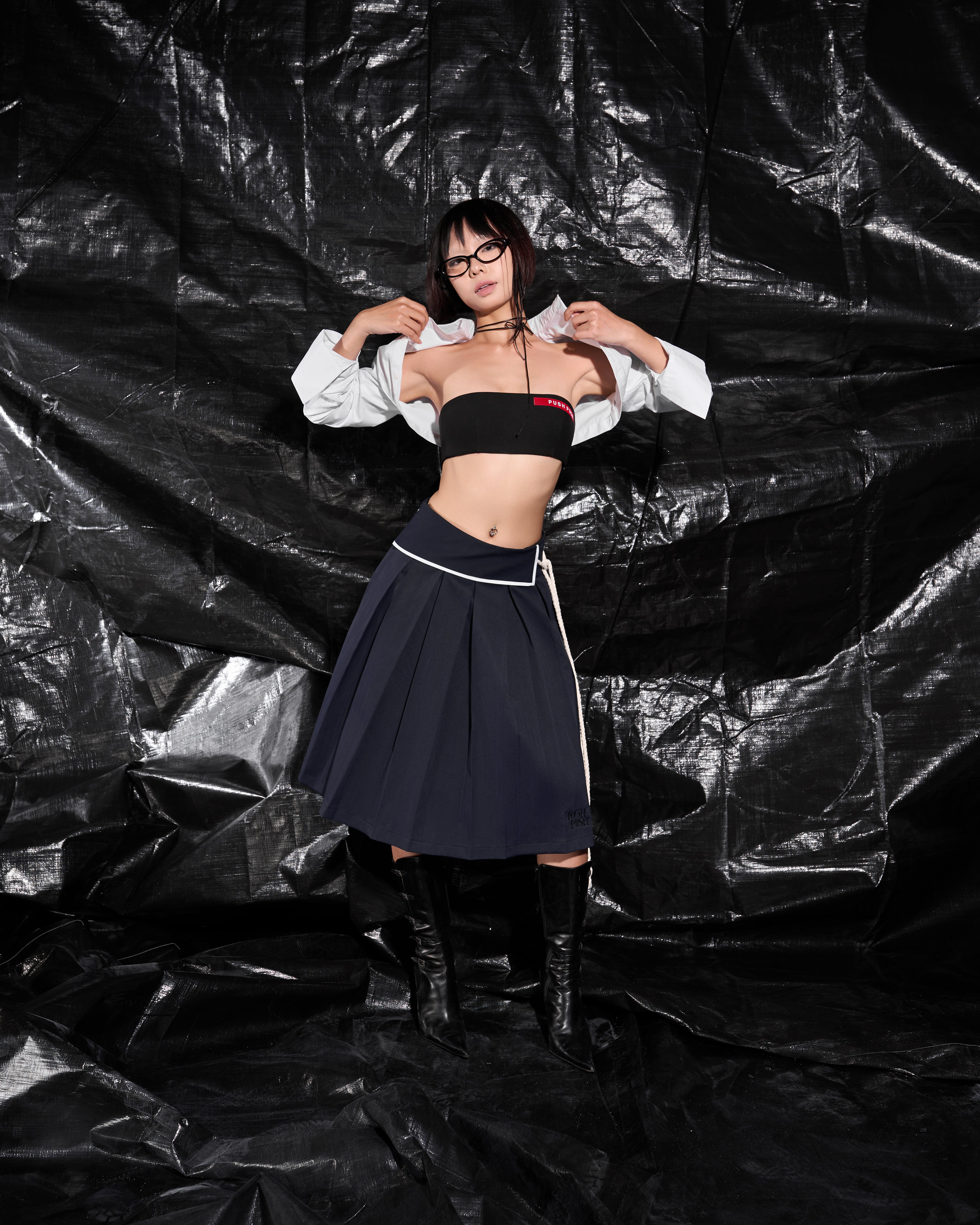 PUFFBALL CROP SHIRT.